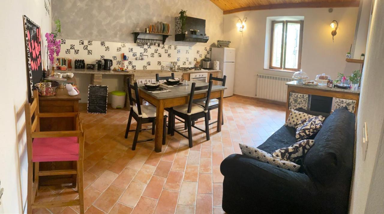 Fattoria Il Pigelleto Villa Piancastagnaio Exteriör bild